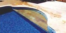 Fully Tiled Step Out with Wave Band